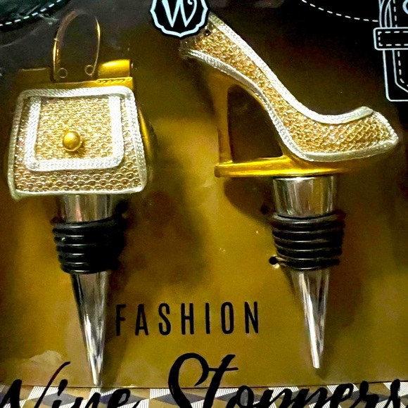 Fashion Wine Stoppers Gift Set New - Picture 2 of 8